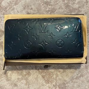 LOUIS VUITTON VERNIS ZIPPY WALLET